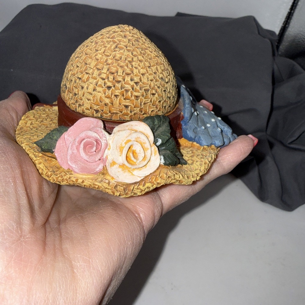 Vintage 1995 Bonnet Shaped Trinket Box Bow Flowers Bee 4 1/2" by FIGI Graphics